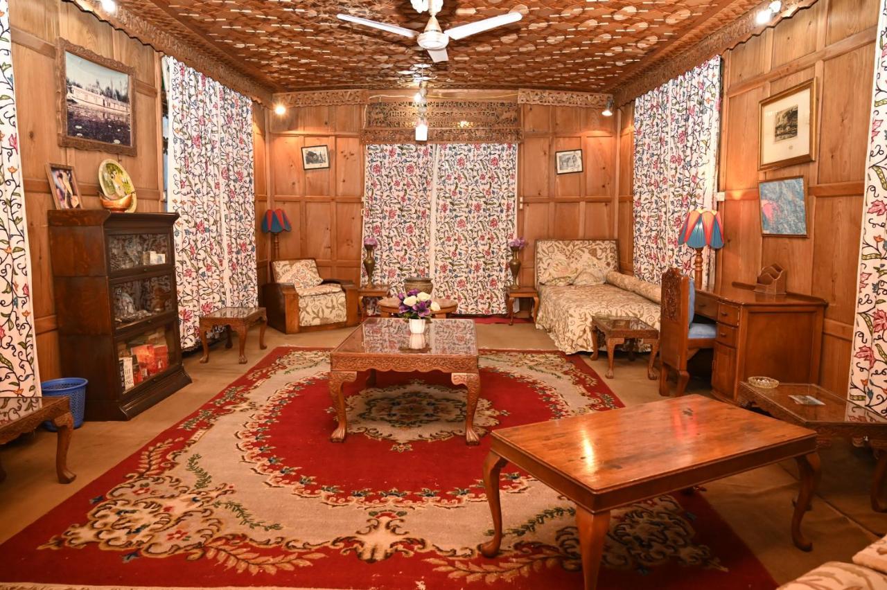 Srīnagar Kings Houseboats酒店 外观 照片