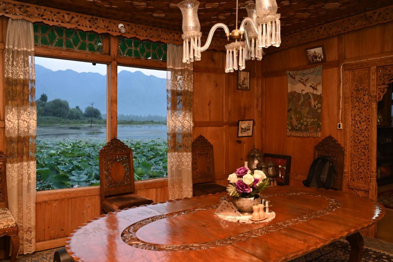 Srīnagar Kings Houseboats酒店 外观 照片