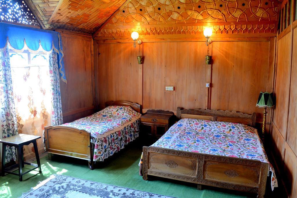 Srīnagar Kings Houseboats酒店 客房 照片