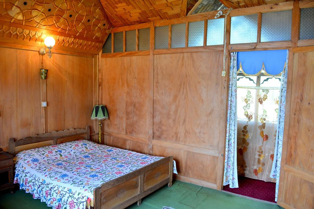 Srīnagar Kings Houseboats酒店 客房 照片