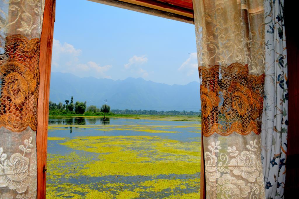 Srīnagar Kings Houseboats酒店 外观 照片