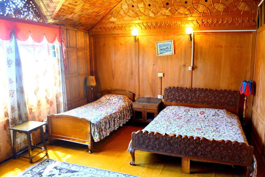 Srīnagar Kings Houseboats酒店 客房 照片