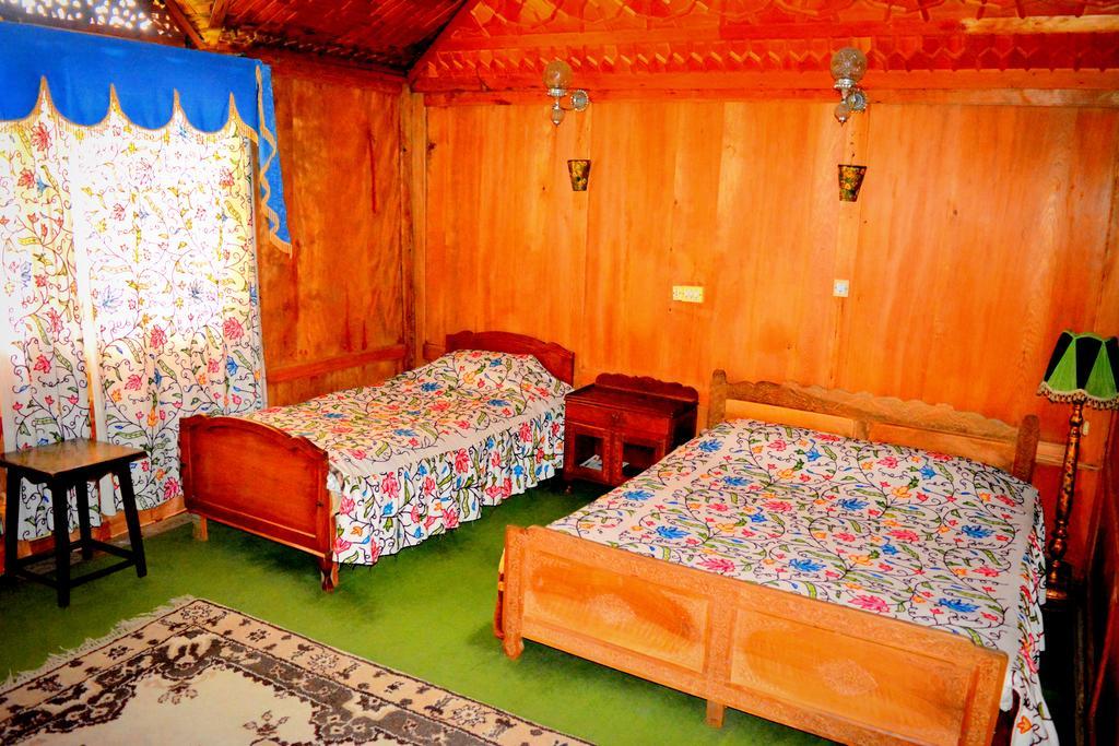 Srīnagar Kings Houseboats酒店 客房 照片