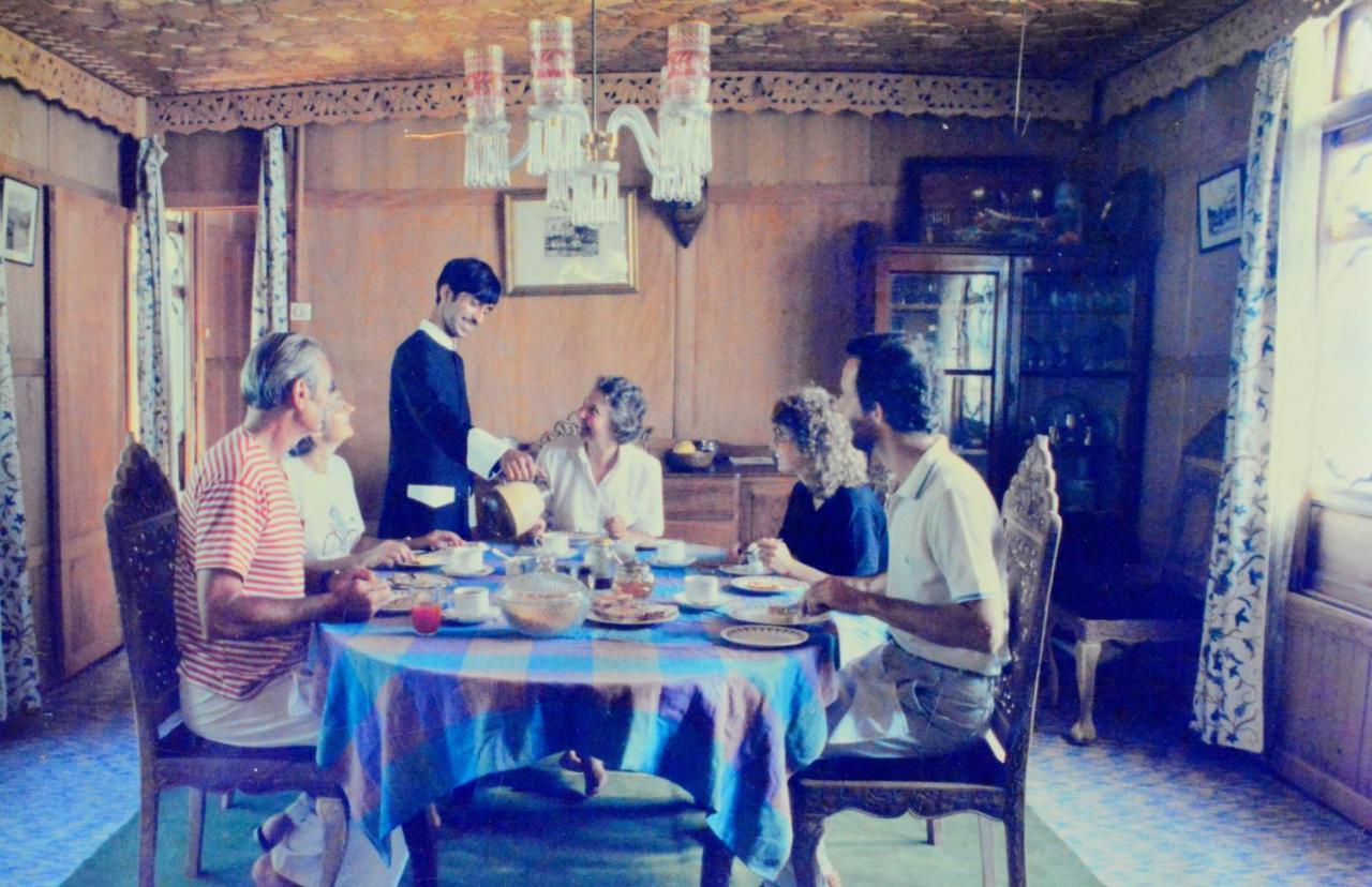 Srīnagar Kings Houseboats酒店 外观 照片